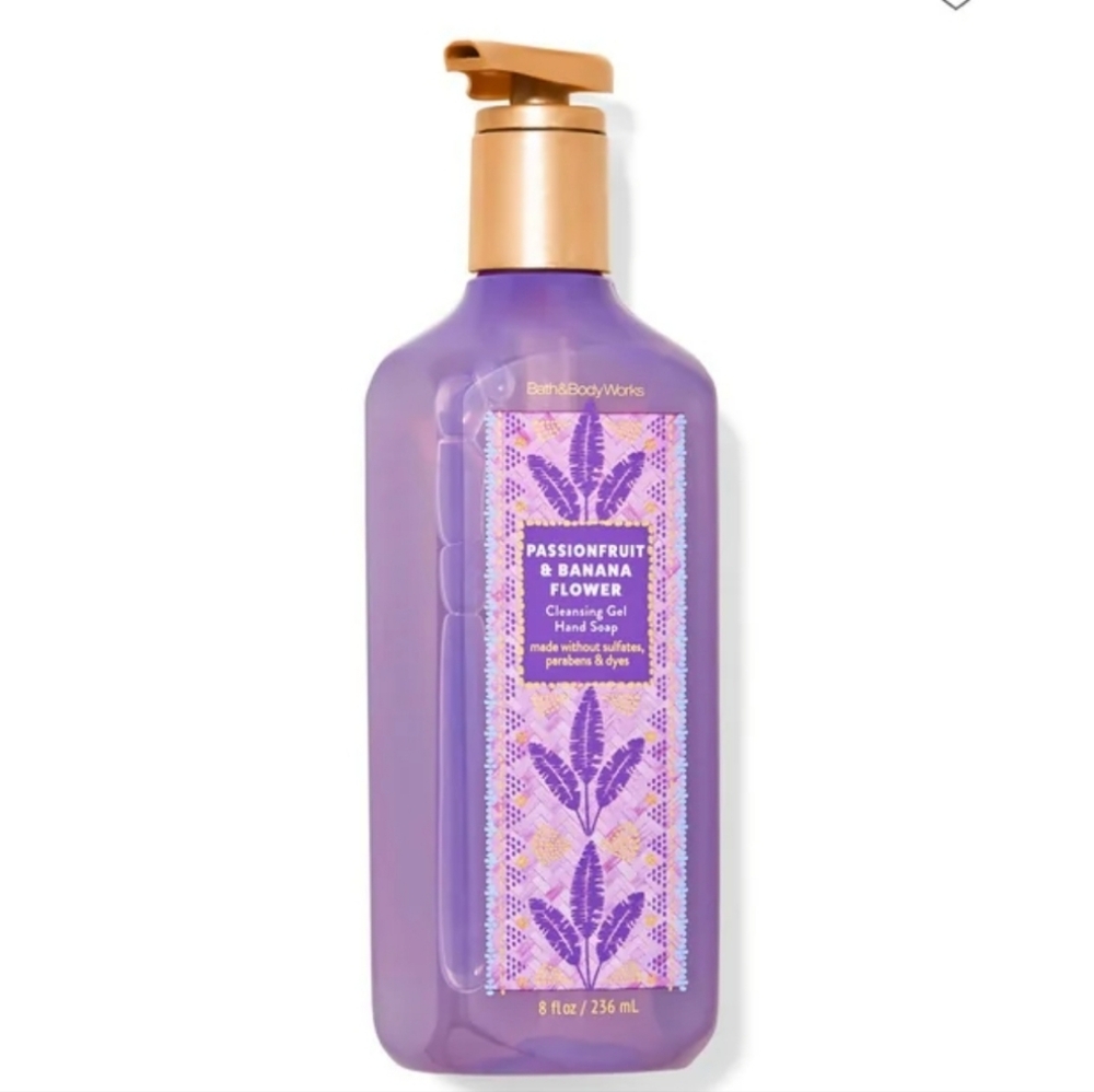 🆕️ BBW PASSIONFRUIT & BANANA  FLOWER CLEANSING GEL HAND SOAP